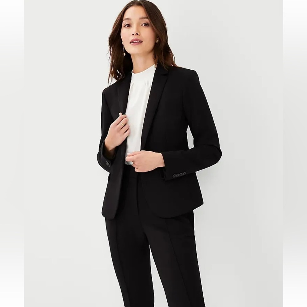 NWT$189 Ann Taylor one button blazer black double knit  sz 4